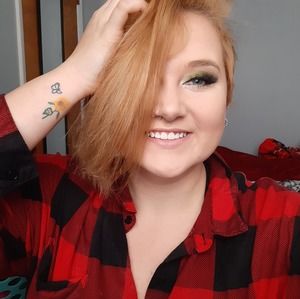 Meet your Posher, Kaitlyn r